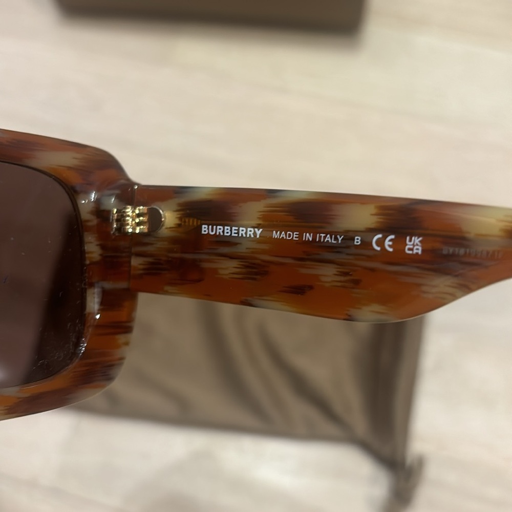 NIB Burberry BE4327 Delilah Sunglasses in Brown - Picture 6 of 9